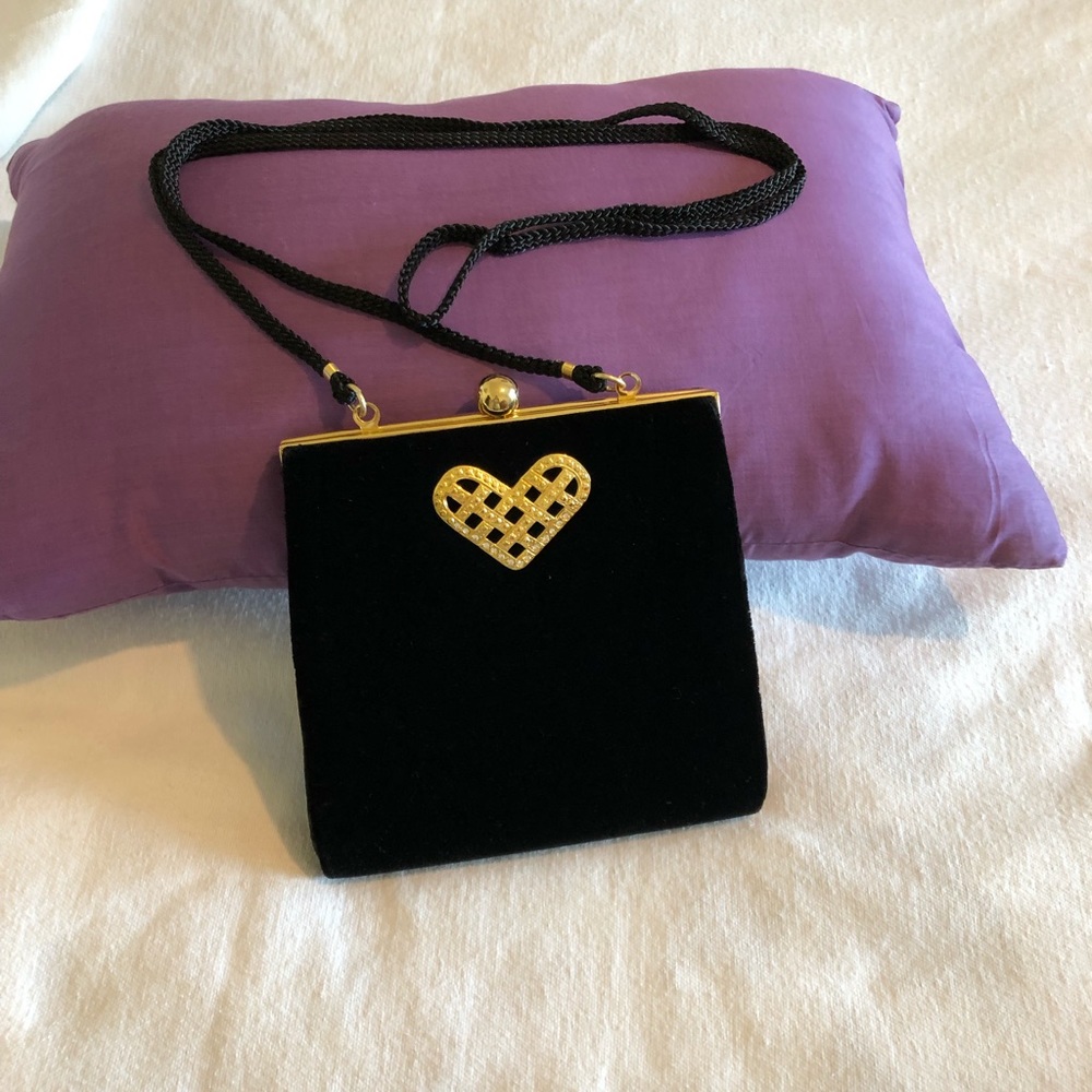Black Clutch